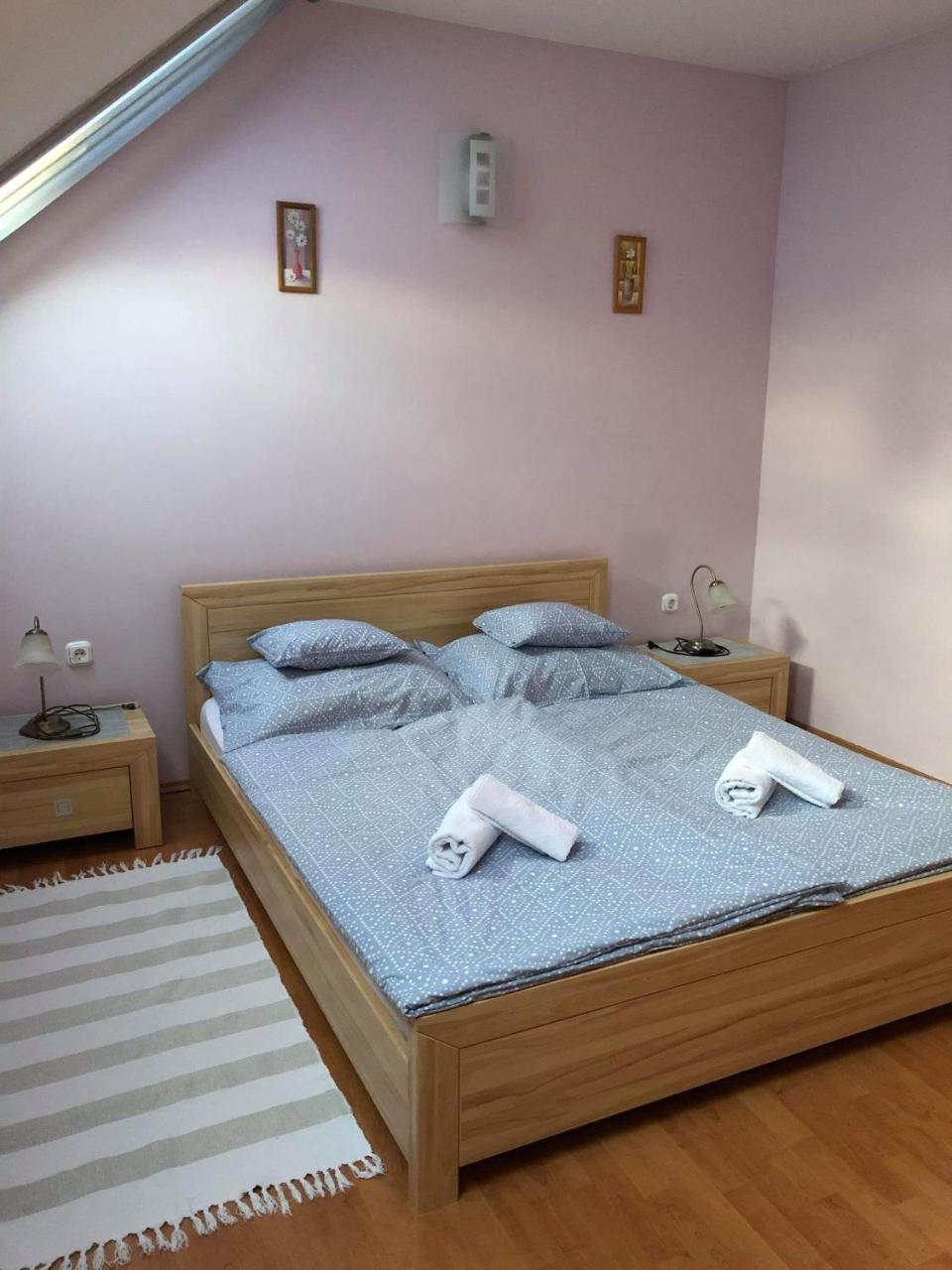 Kristaly Apartmanhaz Sárvár Buitenkant foto